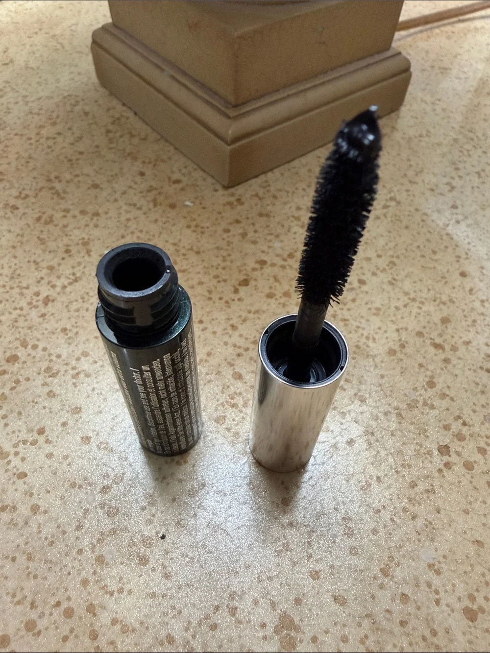 CLINQUE HIGH IMPACT MASCARA COLOR #01 BLACK TRAVEL SIZE